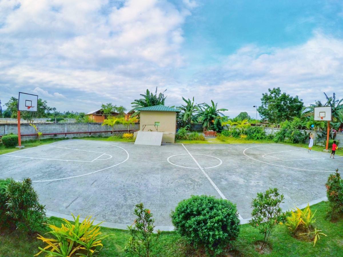 Saekyung Village One Lapu-Lapu City Esterno foto